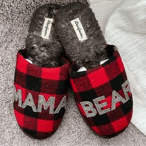 NEW Dearfoam Mama Bear XL Plaid Christmas Red Slippers Fuzzy Comfy Wear Gift